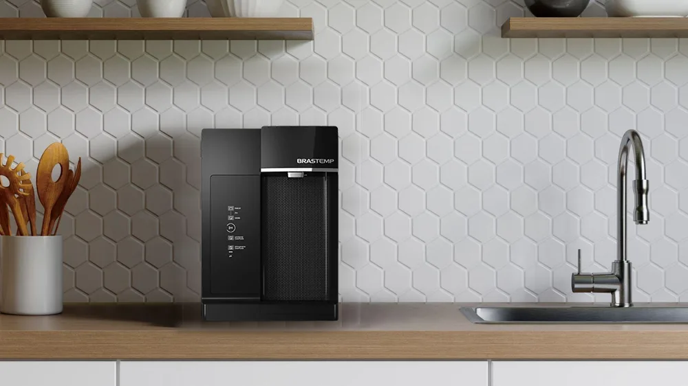 Purificador Sparkling instalado em uma cozinha